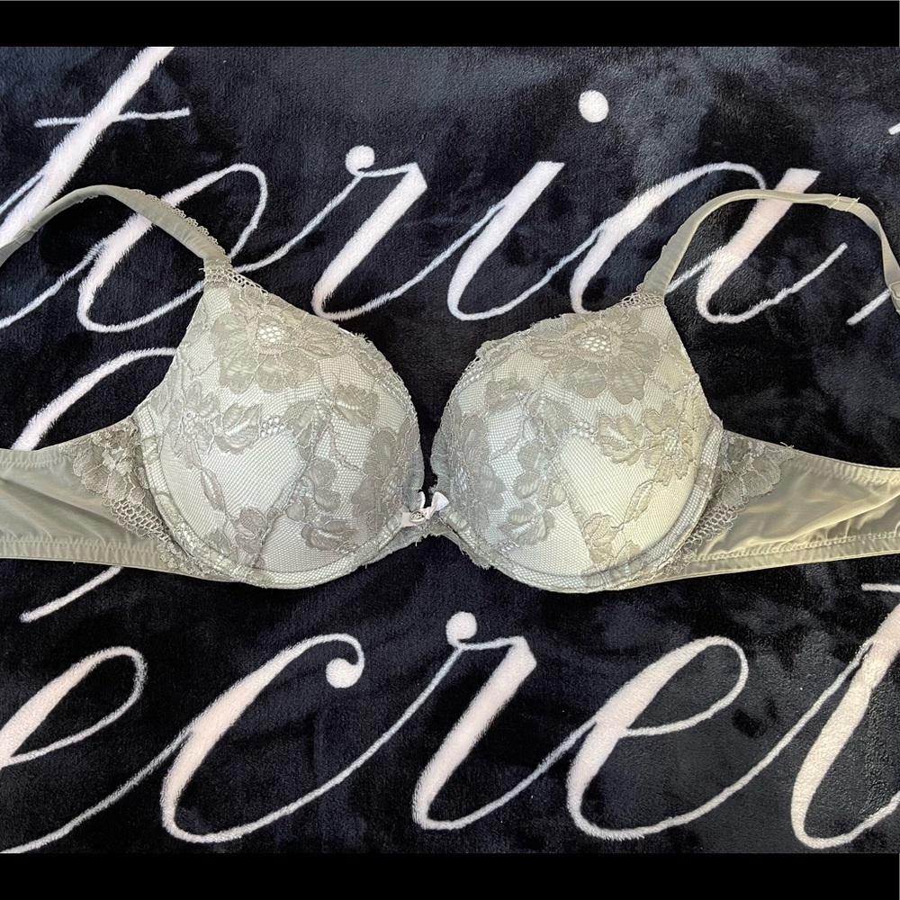Victoria Secret Bra  36C
